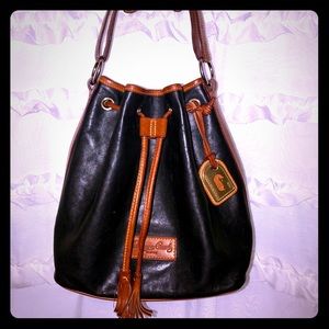 Dooney & Bourke classic bucket bag